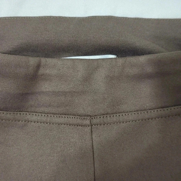 WHBM Faux Suede Runway Leggings, Color Tannin Size 00 - Picture 6 of 13